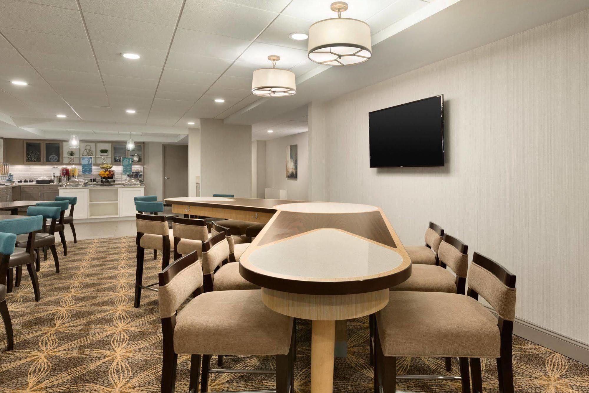 Homewood Suites By Hilton Hartford Downtown Exterior photo